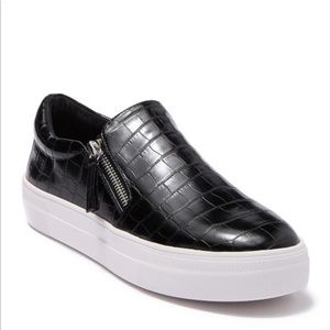Steve Madden Black Slip-on Platform Sneakers